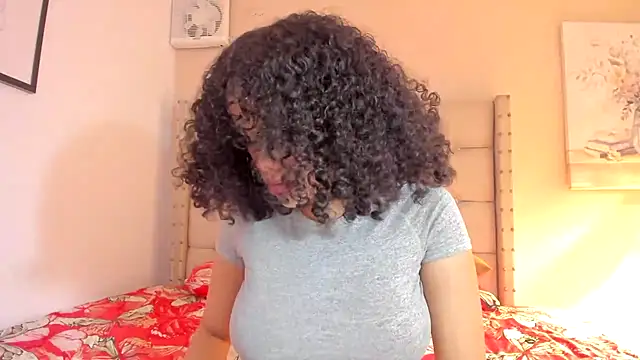 vanesasexyhot21 online show from February 23, 2026, 2:24 am