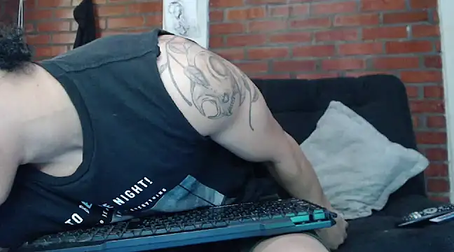 Snapshot of ethan_noir chatting on January 24, 2025, 8:32 pm ethan noir online show from January 24, 2025, 8:32 pm