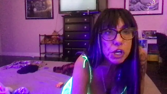 karrmmaa online show from October 2, 2025, 4:16 am