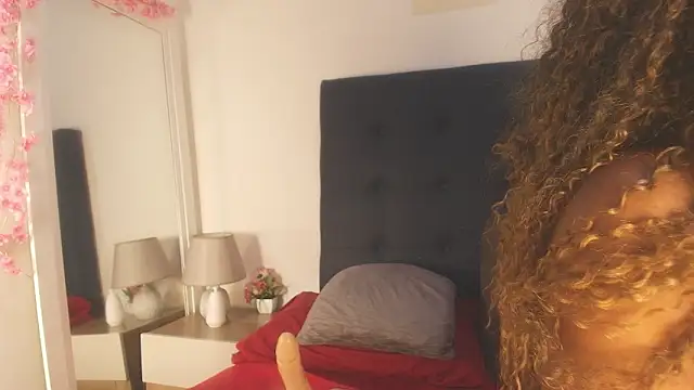 Evelonga 707 online show from March 27, 2026, 7:04 pm