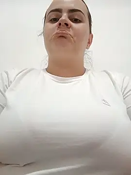 Im Amelia online show from March 8, 2026, 8:23 pm