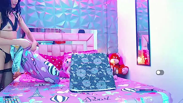 Snapshot of Doll_IvannaTs chatting on February 2, 2025, 3:54 am Doll IvannaTs online show from February 2, 2025, 3:54 am