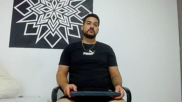 Snapshot of _CHRIS-DENNIS_ chatting on April 1, 2026, 4:36 am CHRIS-DENNIS online show from April 1, 2026, 4:36 am