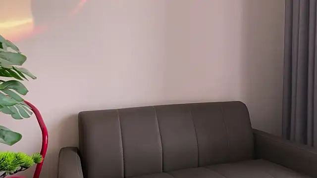 anahori  simon online show from April 2, 2026, 12:29 am