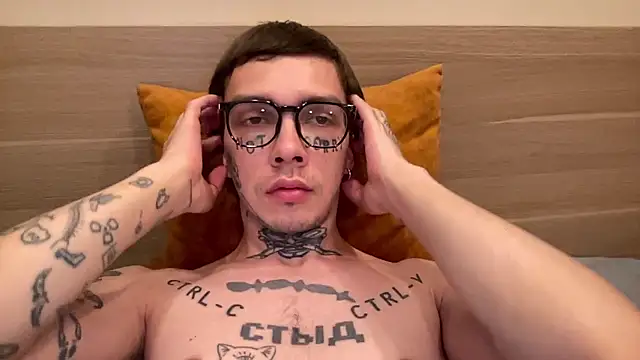 anahori  simon online show from February 22, 2026, 5:58 pm