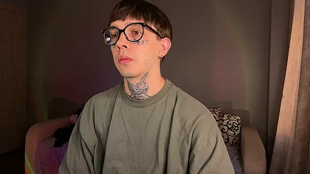 anahori  simon online show from October 1, 2025, 4:17 am