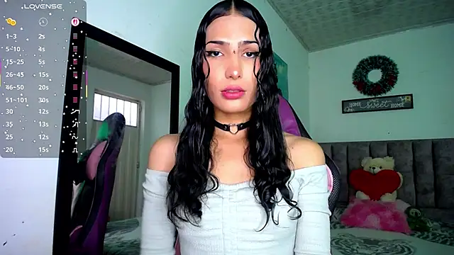 Snapshot of Lanna_hott_ chatting on July 8, 2026, 7:25 pm Lanna hott online show from July 8, 2026, 7:25 pm