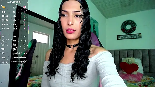 Snapshot of Lanna_hott_ chatting on June 23, 2026, 7:45 pm Lanna hott online show from June 23, 2026, 7:45 pm