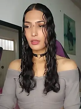 Snapshot of Lanna_hott_ chatting on July 4, 2026, 6:01 pm Lanna hott online show from July 4, 2026, 6:01 pm