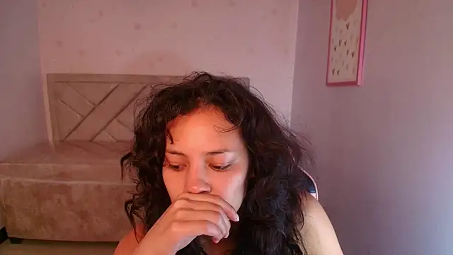 Tyna ch online show from September 10, 2025, 4:17 pm