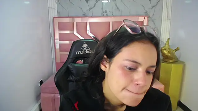 Tyna ch online show from February 20, 2025, 4:25 pm