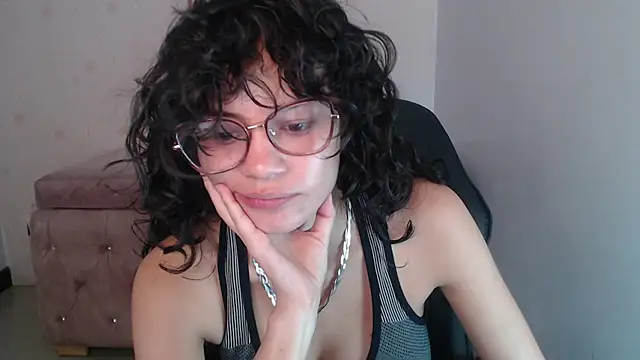 Snapshot of Tyna_ch chatting on July 25, 2026, 12:55 pm Tyna ch online show from July 25, 2026, 12:55 pm