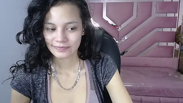Snapshot of Tyna_ch chatting on July 23, 2026, 7:54 pm Tyna ch online show from July 23, 2026, 7:54 pm