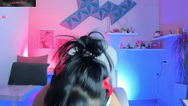 Valkiria ponce online show from October 27, 2025, 5:52 am