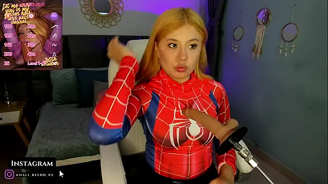 Khali reed  online show from November 2, 2025, 2:05 am