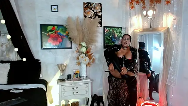 Kyara Queen online show from September 18, 2025, 7:06 pm