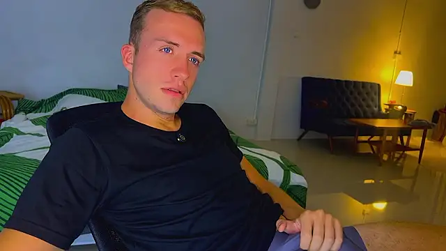 Snapshot of tommy_cumfinger chatting on February 1, 2026, 12:31 am tommy cumfinger online show from February 1, 2026, 12:31 am