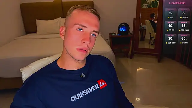 Snapshot of tommy_cumfinger chatting on October 21, 2025, 11:31 am tommy cumfinger online show from October 21, 2025, 11:31 am