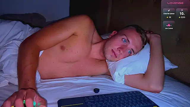 Snapshot of tommy_cumfinger chatting on October 30, 2025, 8:28 pm tommy cumfinger online show from October 30, 2025, 8:28 pm