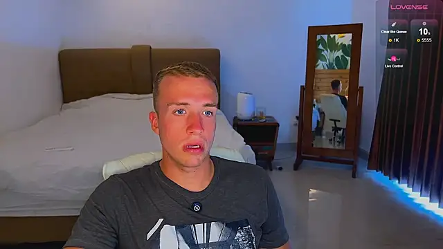 Snapshot of tommy_cumfinger chatting on September 26, 2025, 3:46 am tommy cumfinger online show from September 26, 2025, 3:46 am