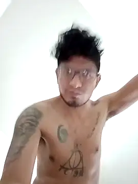 Snapshot of ale3J4a chatting on December 1, 2025, 5:47 pm ale3J4a online show from December 1, 2025, 5:47 pm