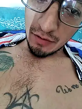 Snapshot of ale3J4a chatting on November 26, 2025, 6:19 pm ale3J4a online show from November 26, 2025, 6:19 pm