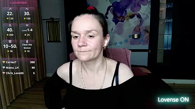 Snapshot of AriaGray chatting on April 29, 2026, 8:04 pm AriaGray online show from April 29, 2026, 8:04 pm