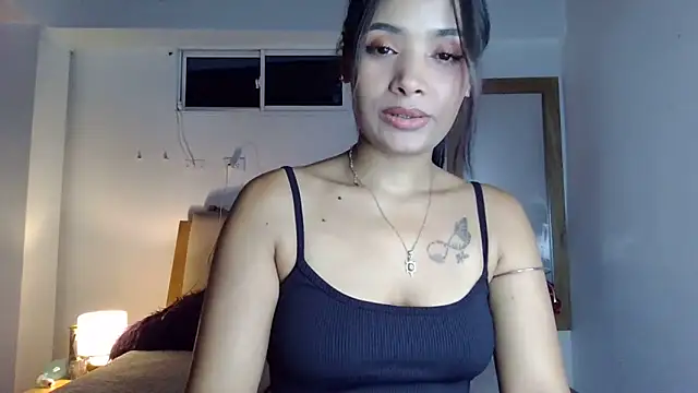 Snapshot of sabrina_brunette chatting on May 24, 2026, 4:56 am sabrina brunette online show from May 24, 2026, 4:56 am