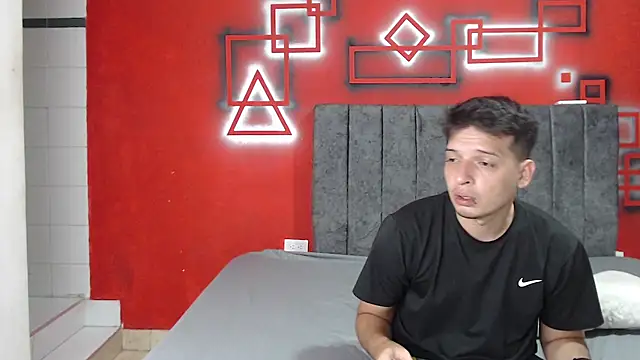 FerneyManti online show from November 6, 2025, 1:15 pm