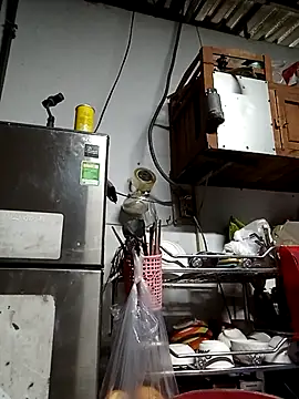 VyOanh2K online show from October 15, 2025, 2:03 pm