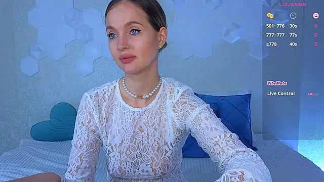 Snapshot of Lynna_Sparks chatting on April 26, 2026, 2:09 am Lynna Sparks online show from April 26, 2026, 2:09 am