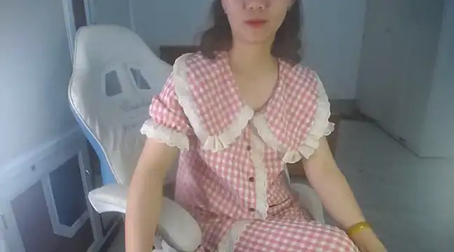 Snapshot of Susu204 chatting on March 15, 2025, 11:40 am Susu204 online show from March 15, 2025, 11:40 am