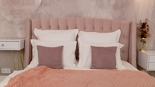 Snapshot of DeniseReese chatting on November 16, 2025, 2:38 am DeniseReese online show from November 16, 2025, 2:38 am