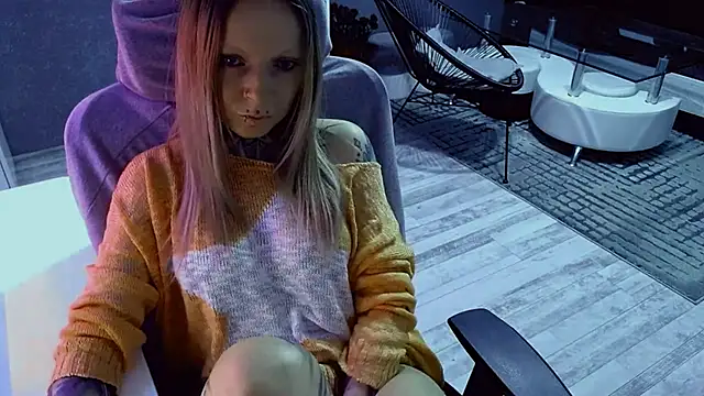 InesGold online show from April 17, 2026, 6:27 am