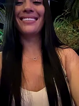 Snapshot of Sara_luna_ chatting on November 10, 2025, 1:54 am Sara luna online show from November 10, 2025, 1:54 am