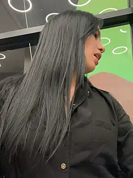 Snapshot of Sara_luna_ chatting on July 16, 2026, 12:07 am Sara luna online show from July 16, 2026, 12:07 am