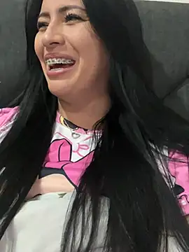 Snapshot of Sara_luna_ chatting on June 28, 2026, 3:02 am Sara luna online show from June 28, 2026, 3:02 am