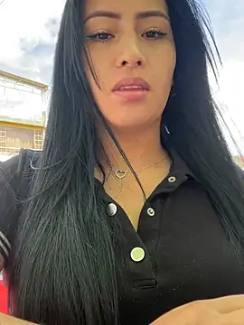 Snapshot of Sara_luna_ chatting on July 13, 2026, 3:55 pm Sara luna online show from July 13, 2026, 3:55 pm