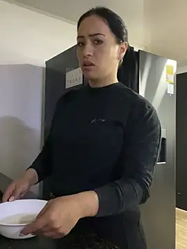 Snapshot of Sara_luna_ chatting on August 1, 2026, 2:15 pm Sara luna online show from August 1, 2026, 2:15 pm