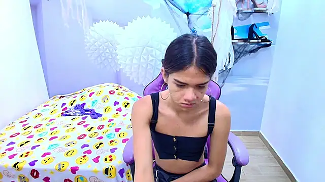 DEMI LEED online show from October 21, 2025, 12:15 pm