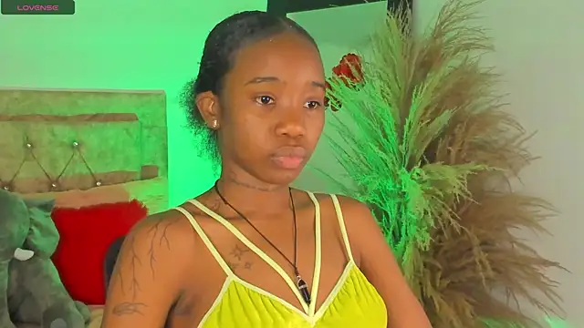 Rihana hot01 online show from March 13, 2025, 12:16 am