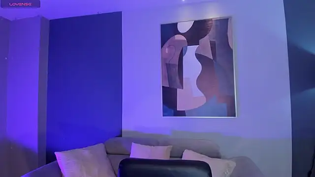 Snapshot of HannahJamesX chatting on February 24, 2026, 12:39 pm HannahJamesX online show from February 24, 2026, 12:39 pm