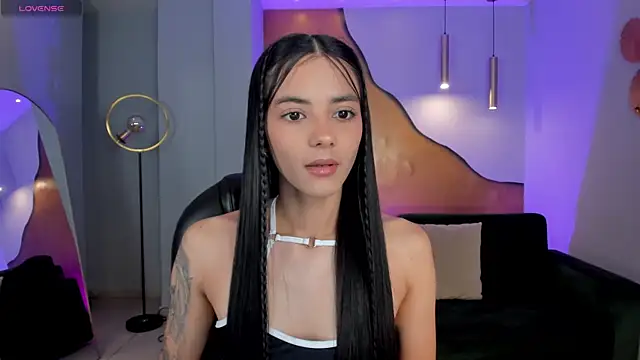 HannahJamesX online show from September 27, 2025, 7:09 pm