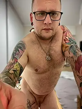 PierreNaked89 online show from October 15, 2025, 10:18 pm