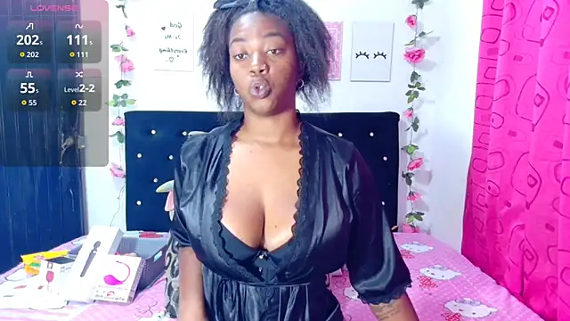 Snapshot of CiaraEbony chatting on October 11, 2025, 1:06 am CiaraEbony online show from October 11, 2025, 1:06 am