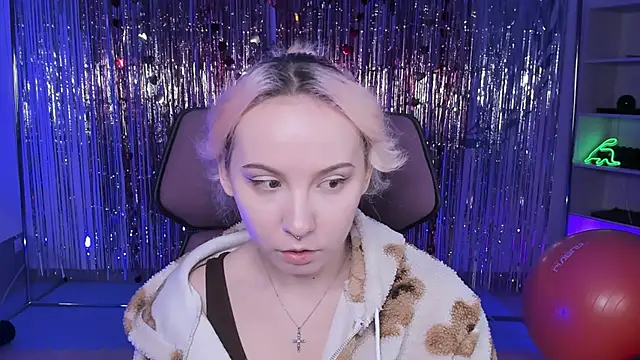 JasmineMilko online show from March 19, 2025, 5:08 am