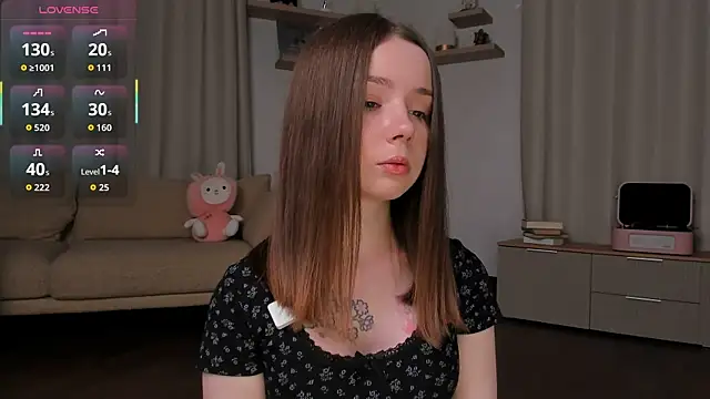 DominikaElis online show from May 14, 2026, 7:22 pm