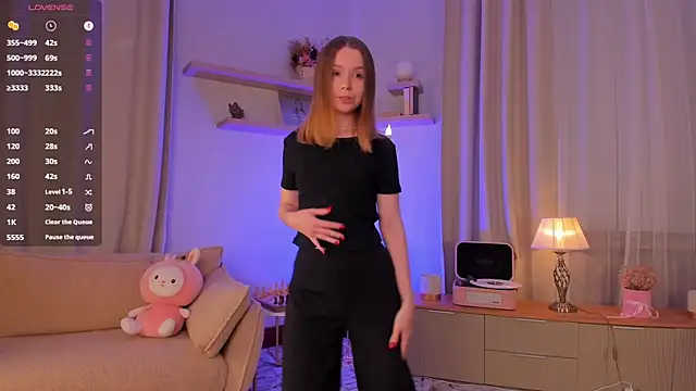 DominikaElis online show from October 5, 2025, 8:54 pm