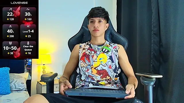Snapshot of _CamiloBass chatting on July 17, 2026, 12:41 am CamiloBass online show from July 17, 2026, 12:41 am