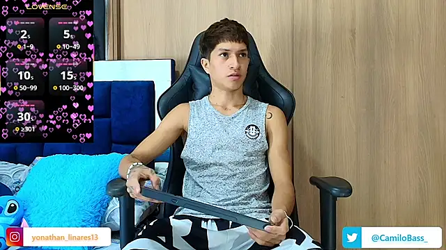  CamiloBass online show from November 15, 2025, 12:03 am